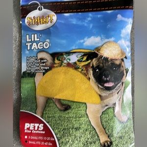 Dog lil taco costume size small (20-40lbs)